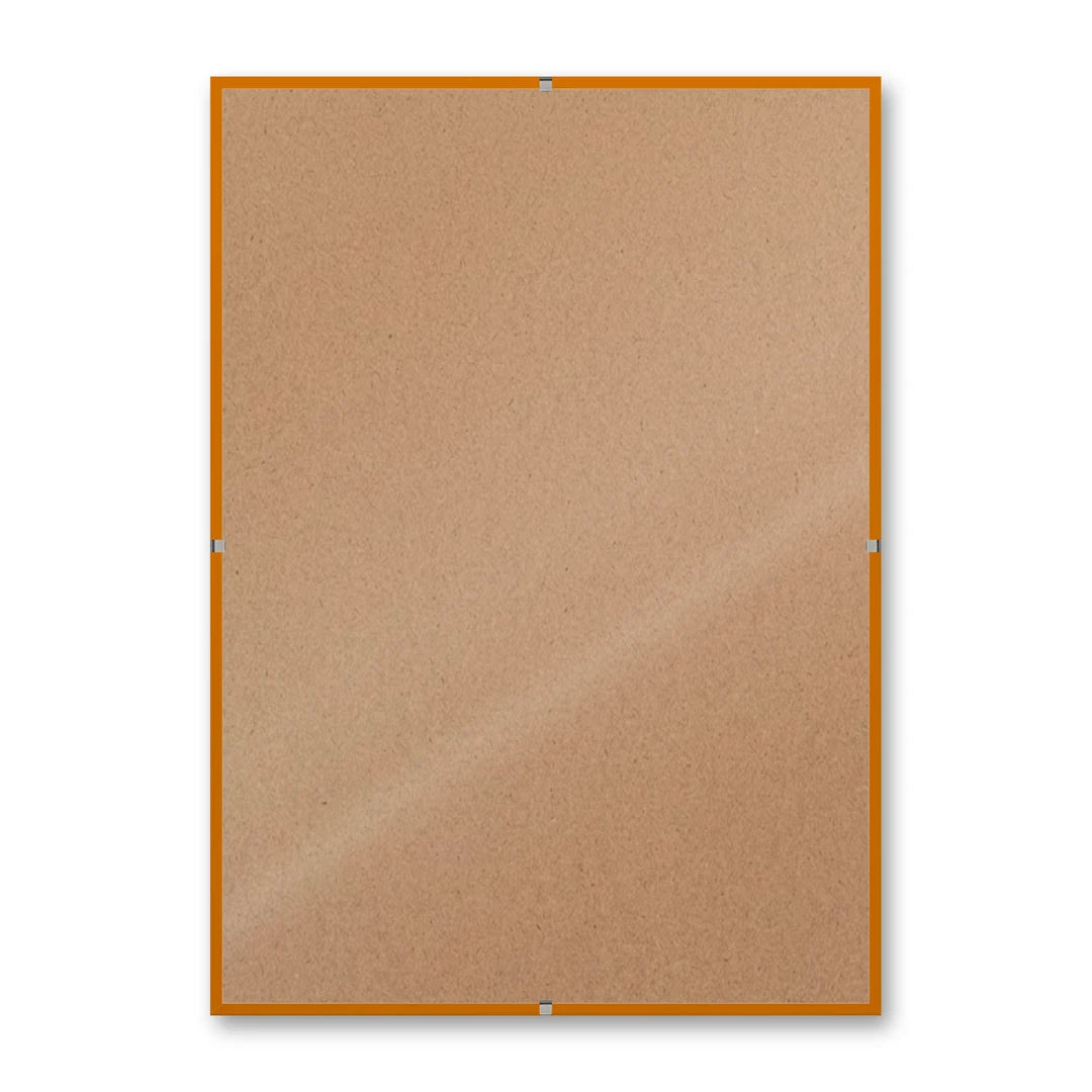 La montatura a giorno 21×29,7 cm su fondo bianco, senza stampa
