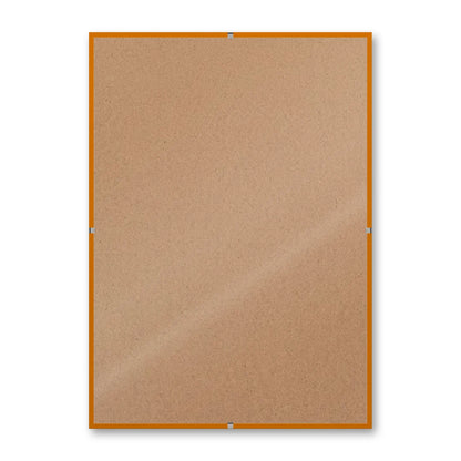 La montatura a giorno 21×29,7 cm su fondo bianco, senza stampa