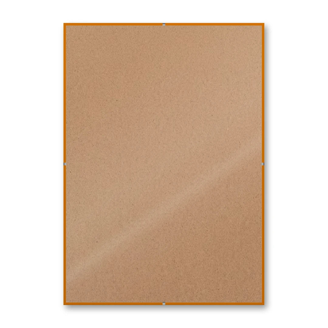 La montatura a giorno 29,7×42 cm su fondo bianco, senza stampa