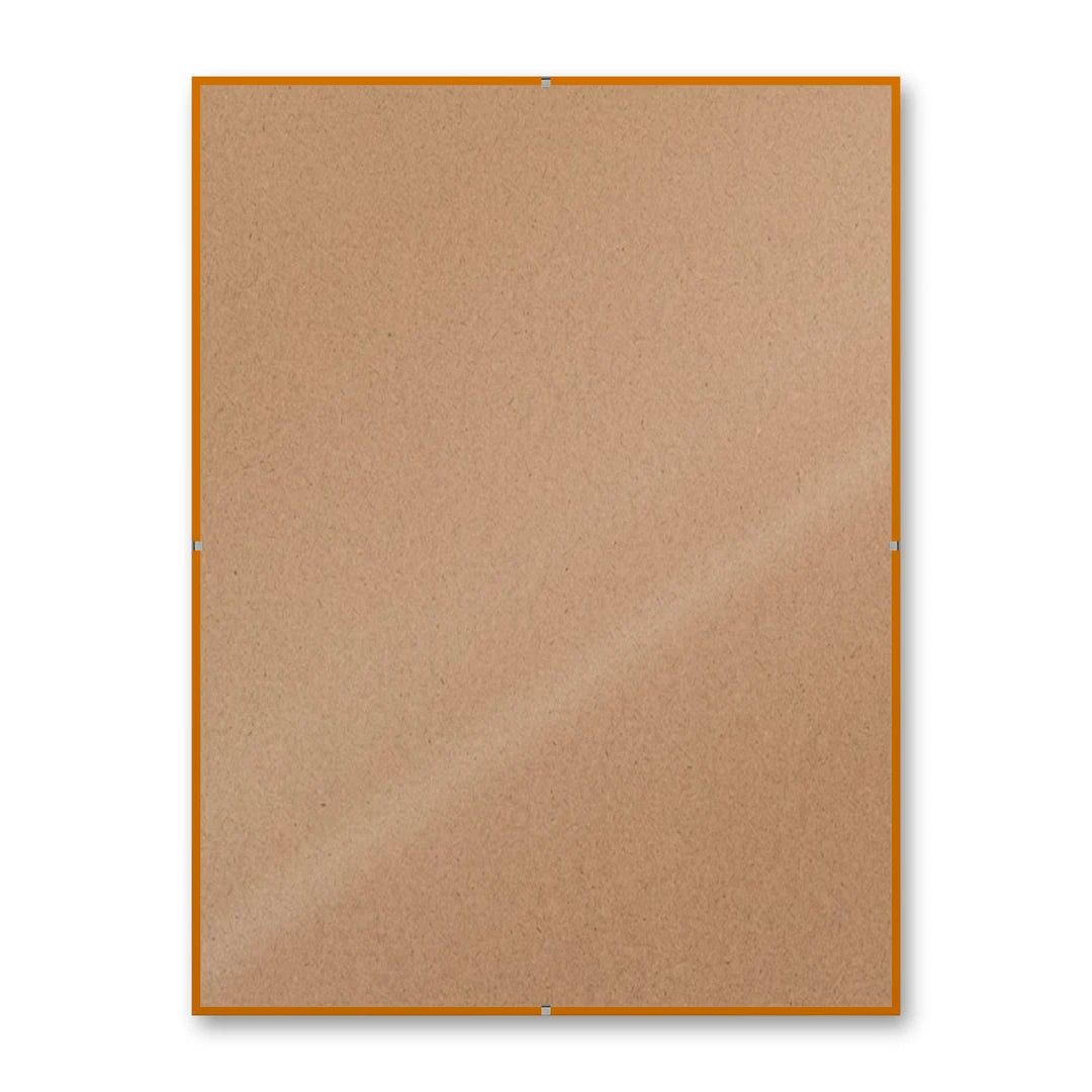 La montatura a giorno 30×40 cm su fondo bianco, senza stampa