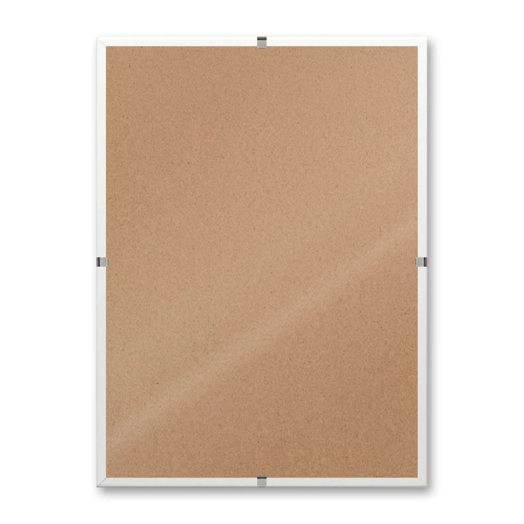 La montatura a giorno 13×18 cm su fondo bianco, senza stampa