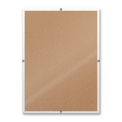 La montatura a giorno 13×18 cm su fondo bianco, senza stampa