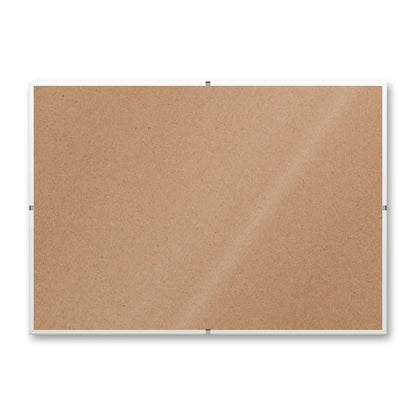 La montatura a giorno 21×30 cm di traverso su fondo bianco, senza stampa
