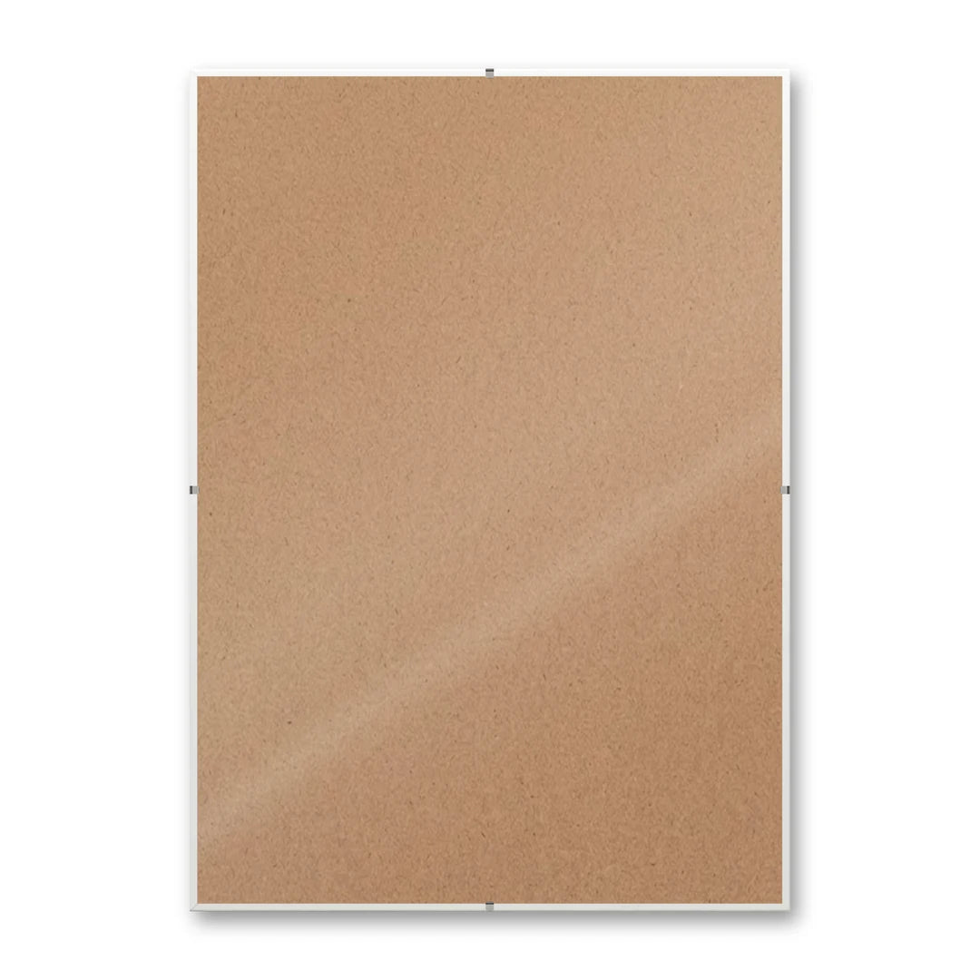 La montatura a giorno 29,7×42 cm su fondo bianco, senza stampa