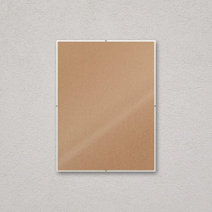La montatura a giorno 30×40 cm a parete, senza stampa: attraverso il fronte si vede il retro in MDF