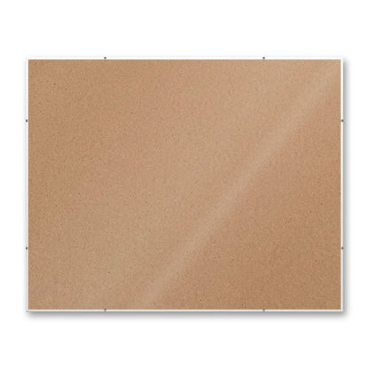 La montatura a giorno 40×50 cm di traverso su fondo bianco, senza stampa