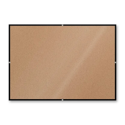 La montatura a giorno 21×30 cm di traverso su fondo bianco, senza stampa