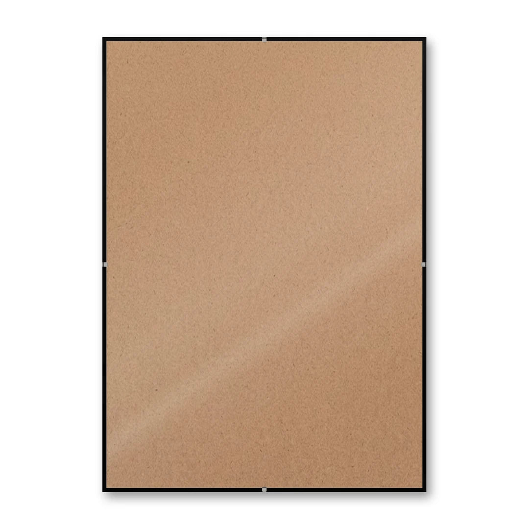La montatura a giorno 29,7×42 cm su fondo bianco, senza stampa