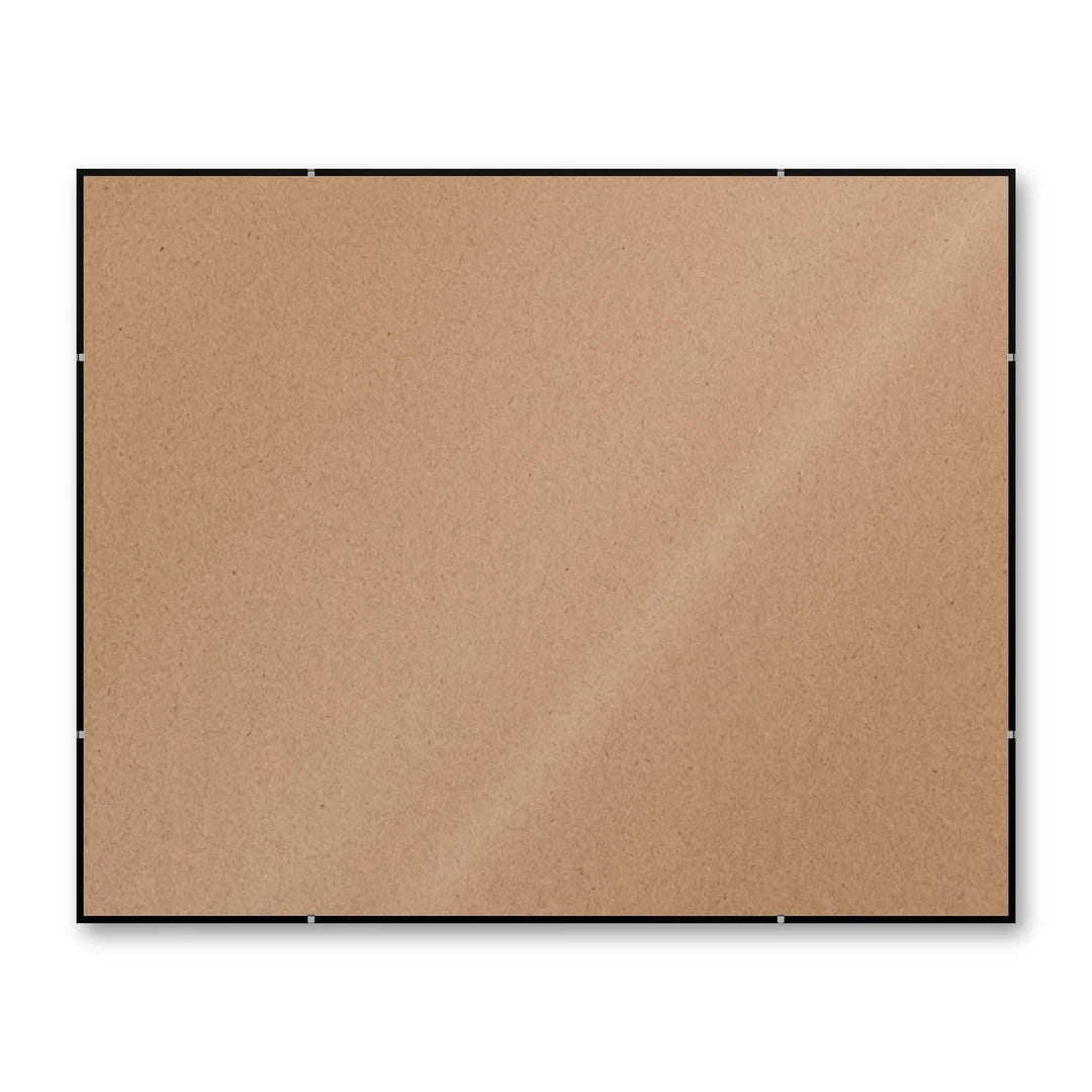 La montatura a giorno 40×50 cm di traverso su fondo bianco, senza stampa