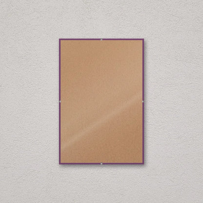 La montatura a giorno 20×30 cm a parete, senza stampa: attraverso il fronte si vede il retro in MDF