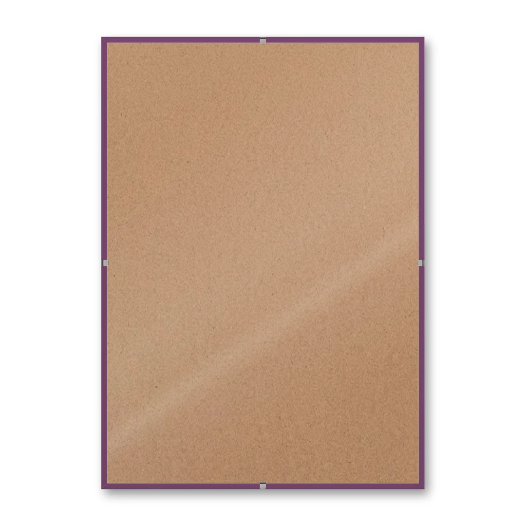 La montatura a giorno 21×29,7 cm su fondo bianco, senza stampa