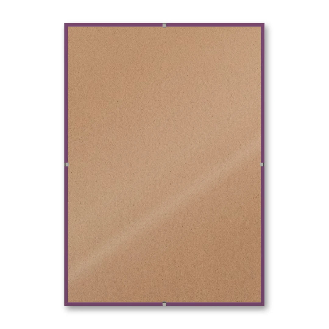 La montatura a giorno 21×30 cm su fondo bianco, senza stampa