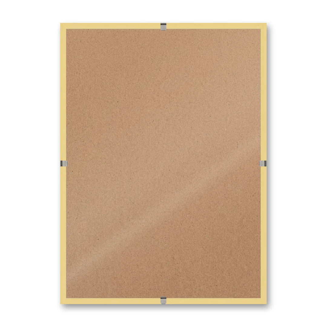 La montatura a giorno 13×18 cm su fondo bianco, senza stampa