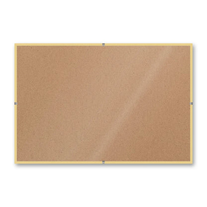 La montatura a giorno 20×30 cm di traverso su fondo bianco, senza stampa