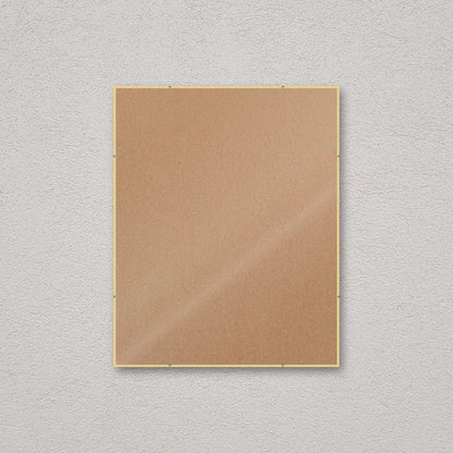 La montatura a giorno 40×50 cm a parete, senza stampa: attraverso il fronte si vede il retro in MDF