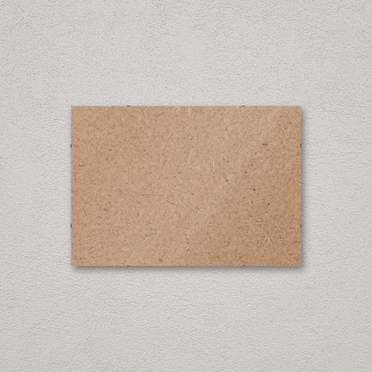 Il pannello solo vetro 48×69 cm a parete di traverso, senza stampa: attraverso il fronte si vede il retro in MDF